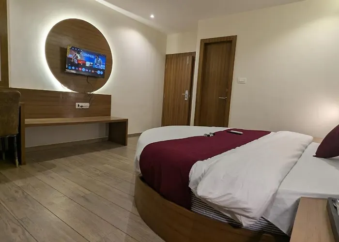 Hotel Silver Park Mumbai